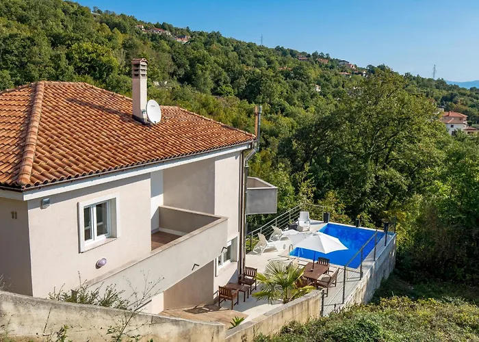 6 Bedroom Amazing In *