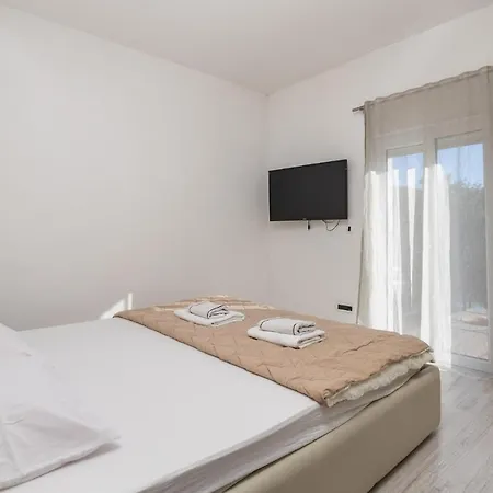 Casa de Férias 6 Bedroom Amazing In *