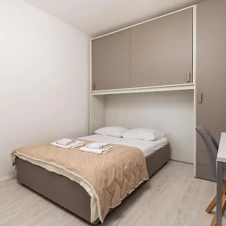 6 Bedroom Amazing In Casa de Férias *