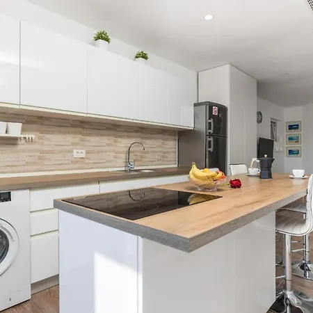 6 Bedroom Amazing In Ičići