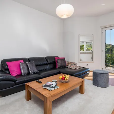 6 Bedroom Amazing In *