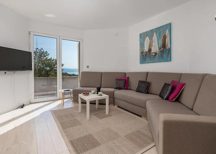 6 Bedroom Amazing In * Ičići